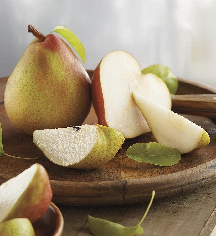 Harry & David Harry & David Signature Pear, Nut, And Cheese Gift Basket - Classic, Classic Cheese And Pear Basket, Gift Basket With Cheese And Pears, Best Pear And Cheese Gifts, Holiday Gift Basket