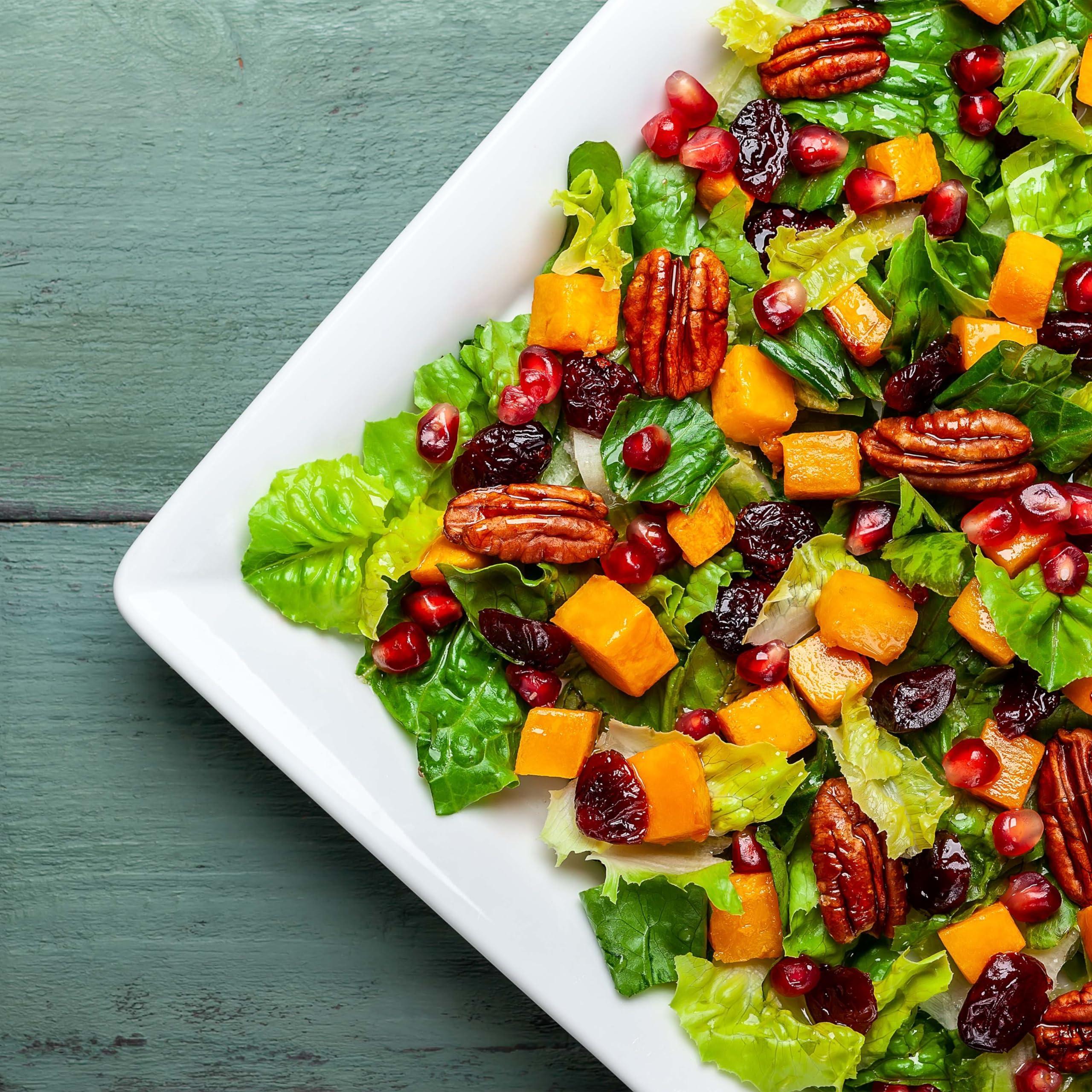 Yupik Yupik Dried Cherries, 2.2 lb, Gluten-Free, Kosher, Sweetened Dried Fruits, Tart & Sweet Whole Cherries, Pitted, Source of Fiber, Fruity Snacks, Ideal for Baking & Topping