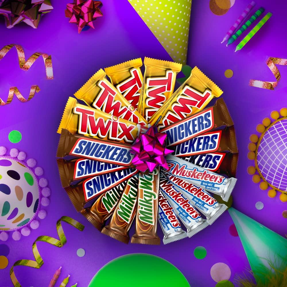 Mars SNICKERS, TWIX, 3 MUSKETEERS & MILKY WAY Full Size Christmas Candy Chocolate Bar Variety Box, 18 Count