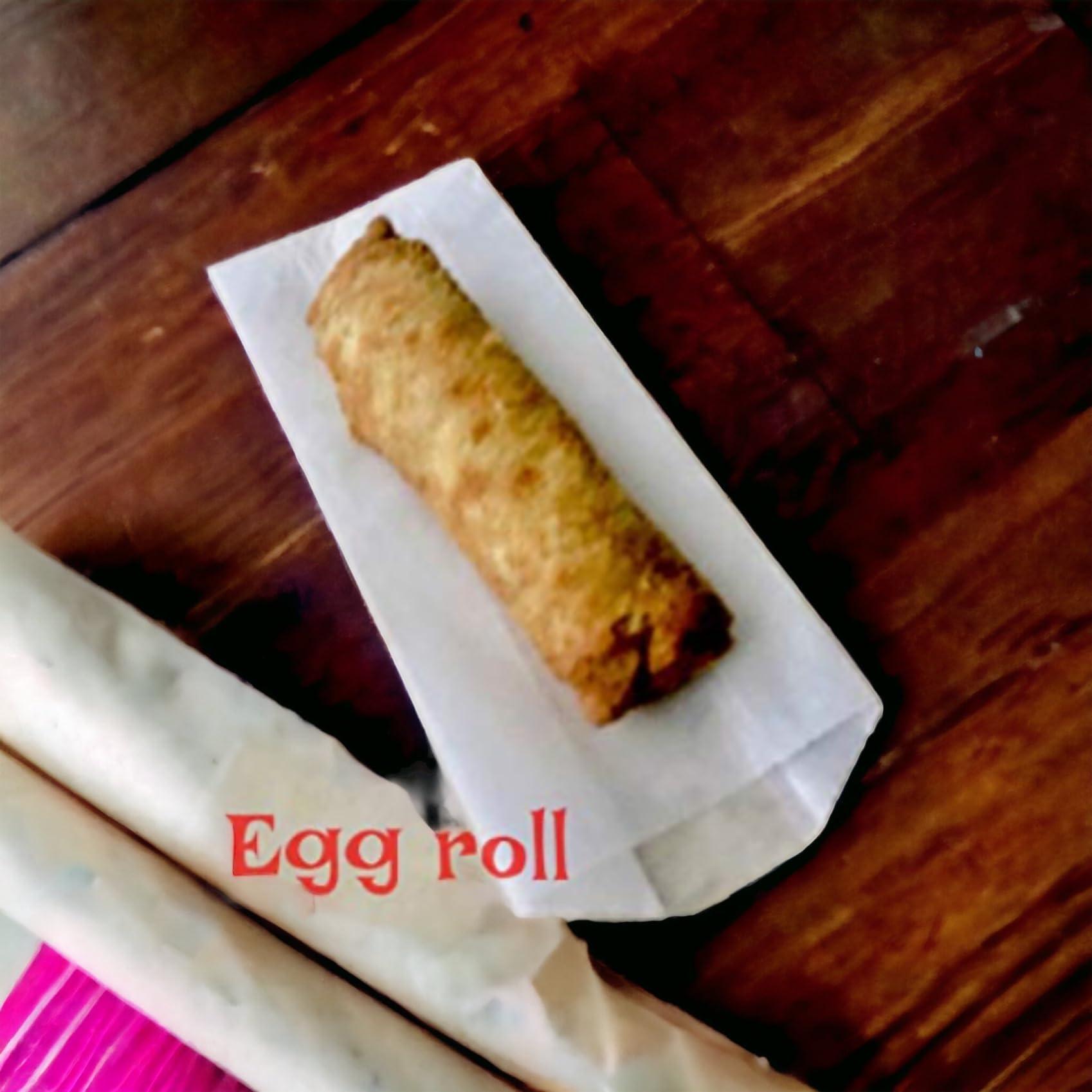 The Baker Celebrations Small Square Glassine Wax Paper Bags lb. Food Grade Grease Resistant White Paper Mini Bag for Snacks Candies and Crafts (Pack of 200)