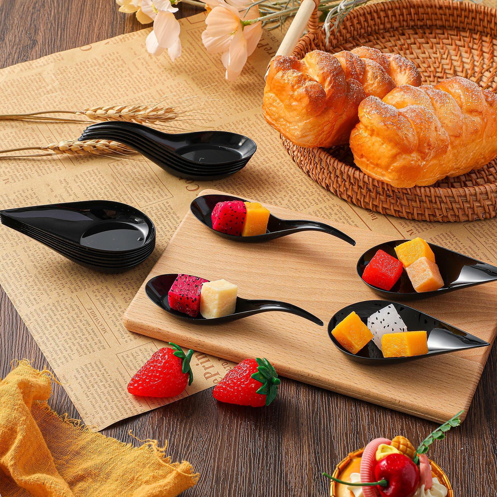 Tessco Tessco 400 Pcs 4\'\' Mini Plastic Appetizer Spoons Plates Disposable Dessert Spoons Tear Drop Tasting Spoons Plastic Asian Soup Spoons for Dessert Sauces Sushi Ice Cream Food Parties, 2 Styles(Black)