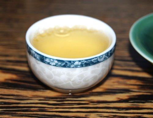 Cai Zhi Zhe Shangri-la Scenery Puerh Tea Cake Yunnan Chi Tse Beeng 357g Raw Tea