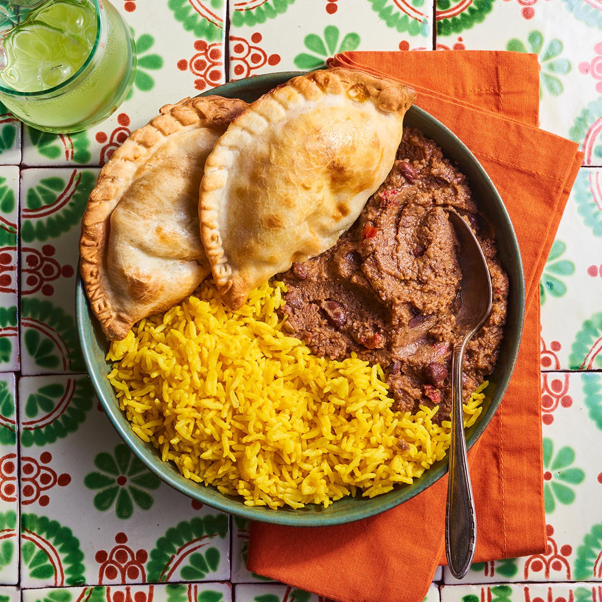 A Dozen Cousins Meals A Dozen Cousins Rice Cooked in Bone Broth Microwaveable Rice Packets | 7g Protein | Contains Collagen (Spanish Yellow Rice, 6 Pack)