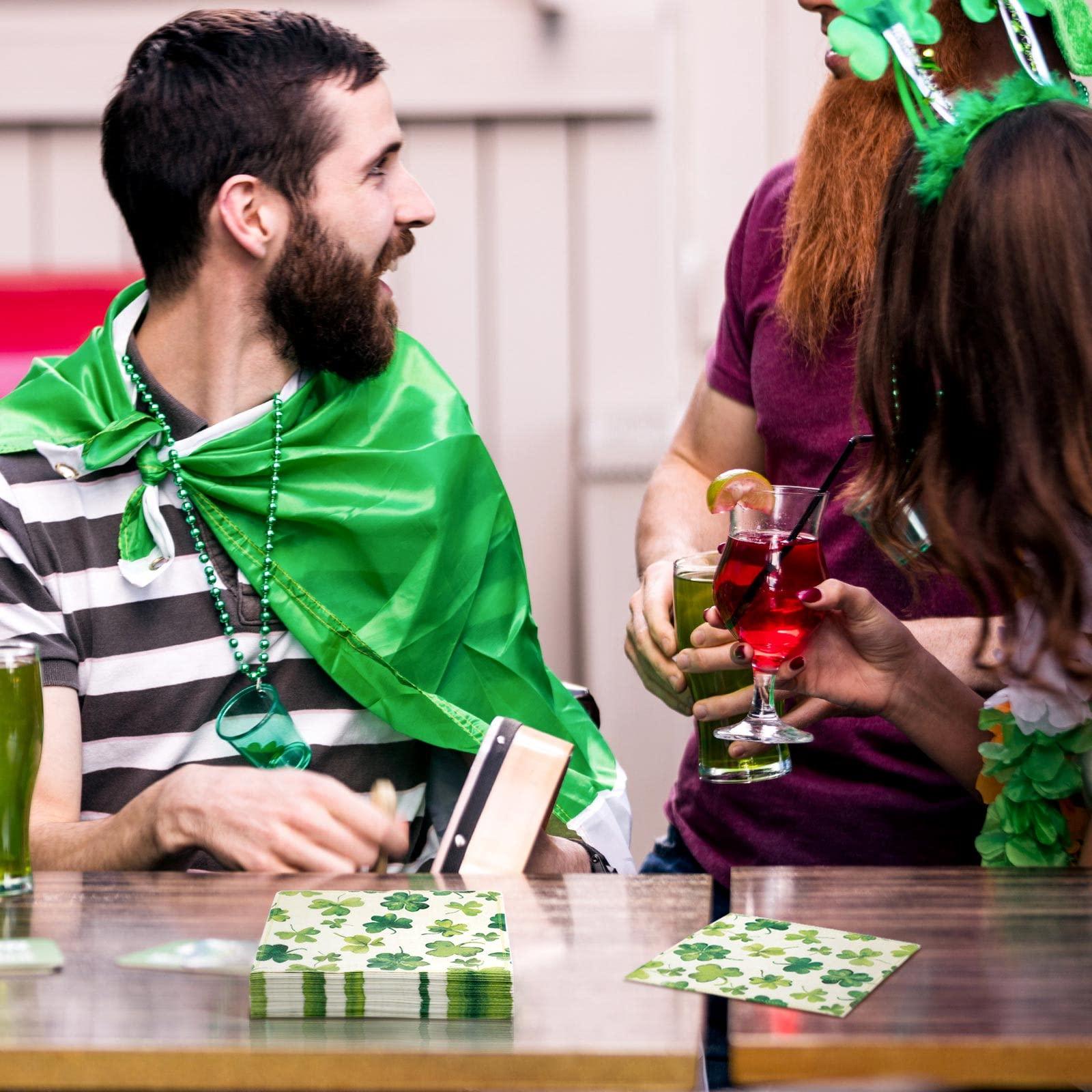 Teling 200 Pcs St. Patrick\'s Day Shamrock Napkins Green Cocktail Napkins Shamrock Beverage Paper Napkin Disposable Dinner Napkins Cocktail Napkin for Irish Kitchen Restaurant Parties Dinners (Delicate)