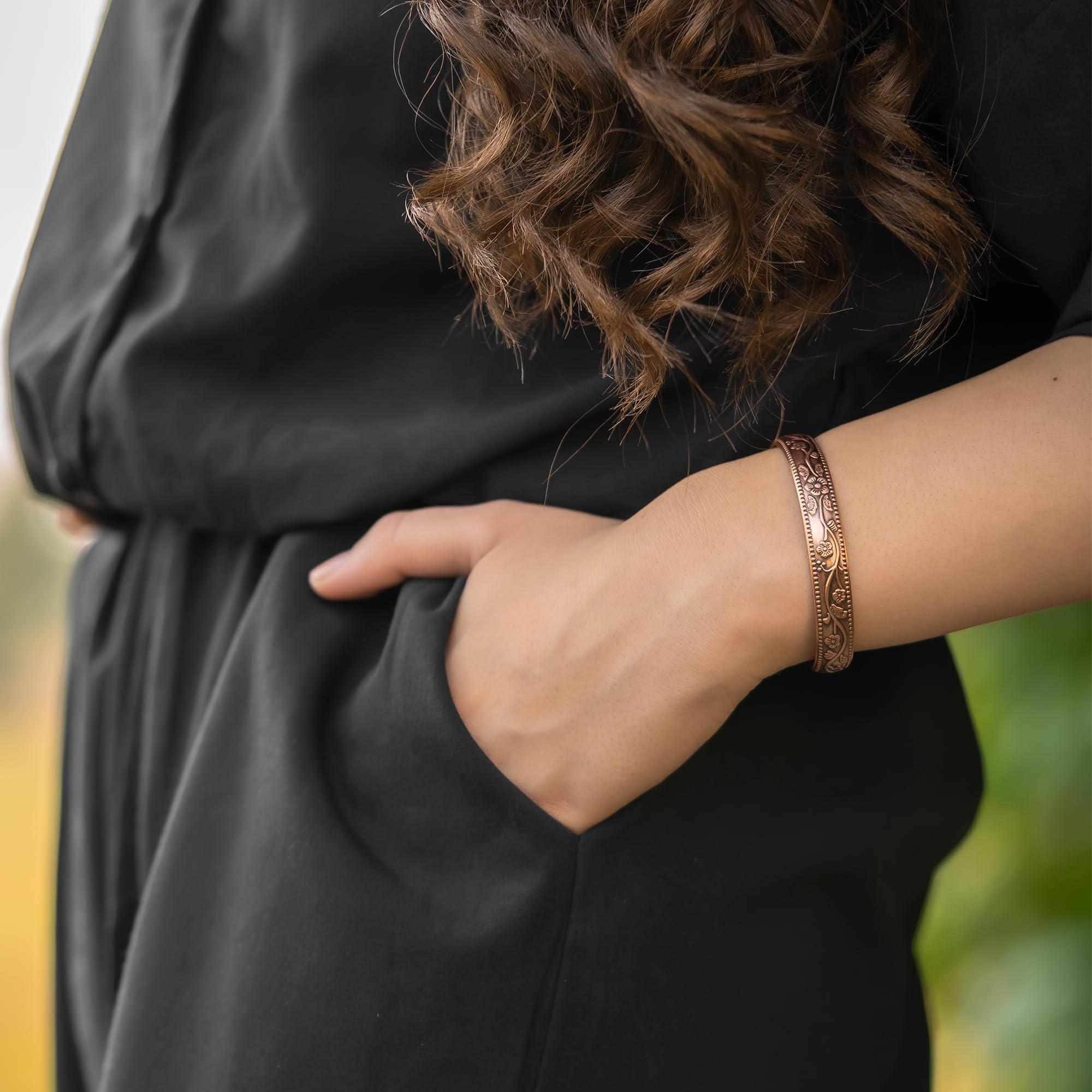 MagnetRX MagnetRX Women\'s Copper Bracelet Effective 99.9% Pure Copper Magnetic Bracelets for Women Adjustable Womens Copper Cuff Bracelet Bangle (Floral Style)