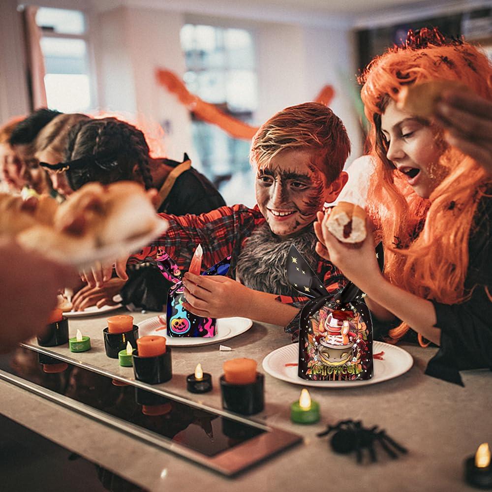 Colodeol 200PCS Halloween Treat Bags Candy Bags Bulk,Halloween Candy Bags for Kids Trick or Treat,Plastic Small Halloween Goodie Bags Halloween Party Favor Bags for Snack Sandwich Cookie