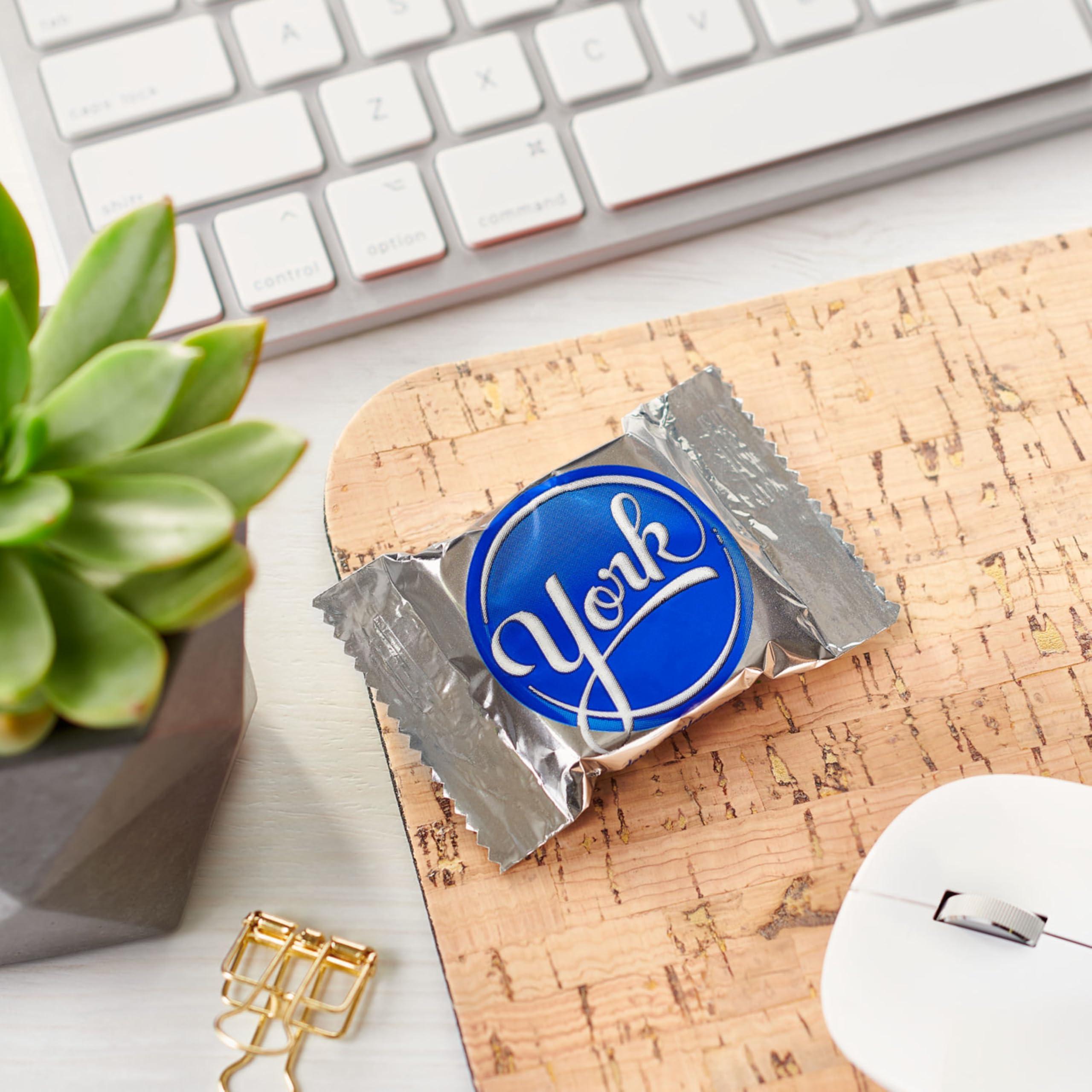 York YORK Dark Chocolate Peppermint Patties, Candy Party Pack, 35.2 oz