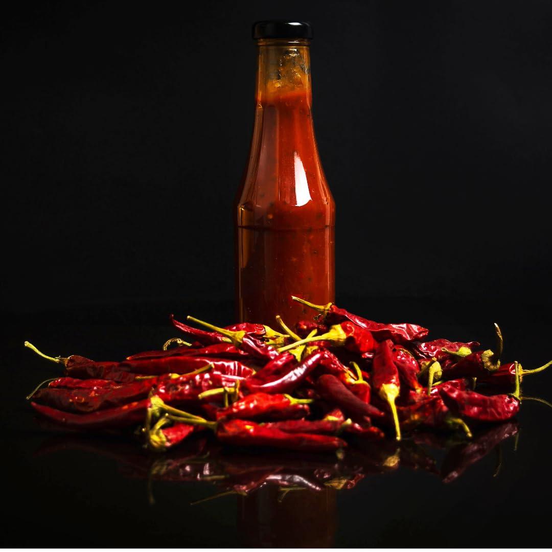 June Moon Spice Company Sriracha Hot Sauce | Calorie Free | Fat Free | Saturated Fat Free | Cholesterol Free | Sugar Free | Crafted in Small Batches | 5 fl. oz. Shaker Bottle with Flavor Lock Cap | Premium | Savory Sriracha Hot Sauce A Must-Have for Heat Seekers and Flavor