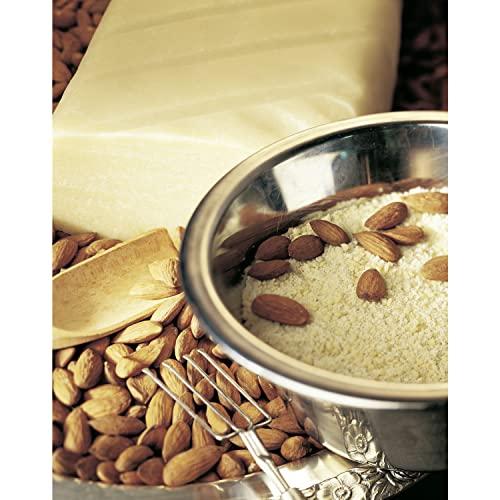 Reber REBER Constance Kugel with White Chocolate with Hazelnut Praline and Marizpan Filling with Raspberry, 6pc Portrait Box