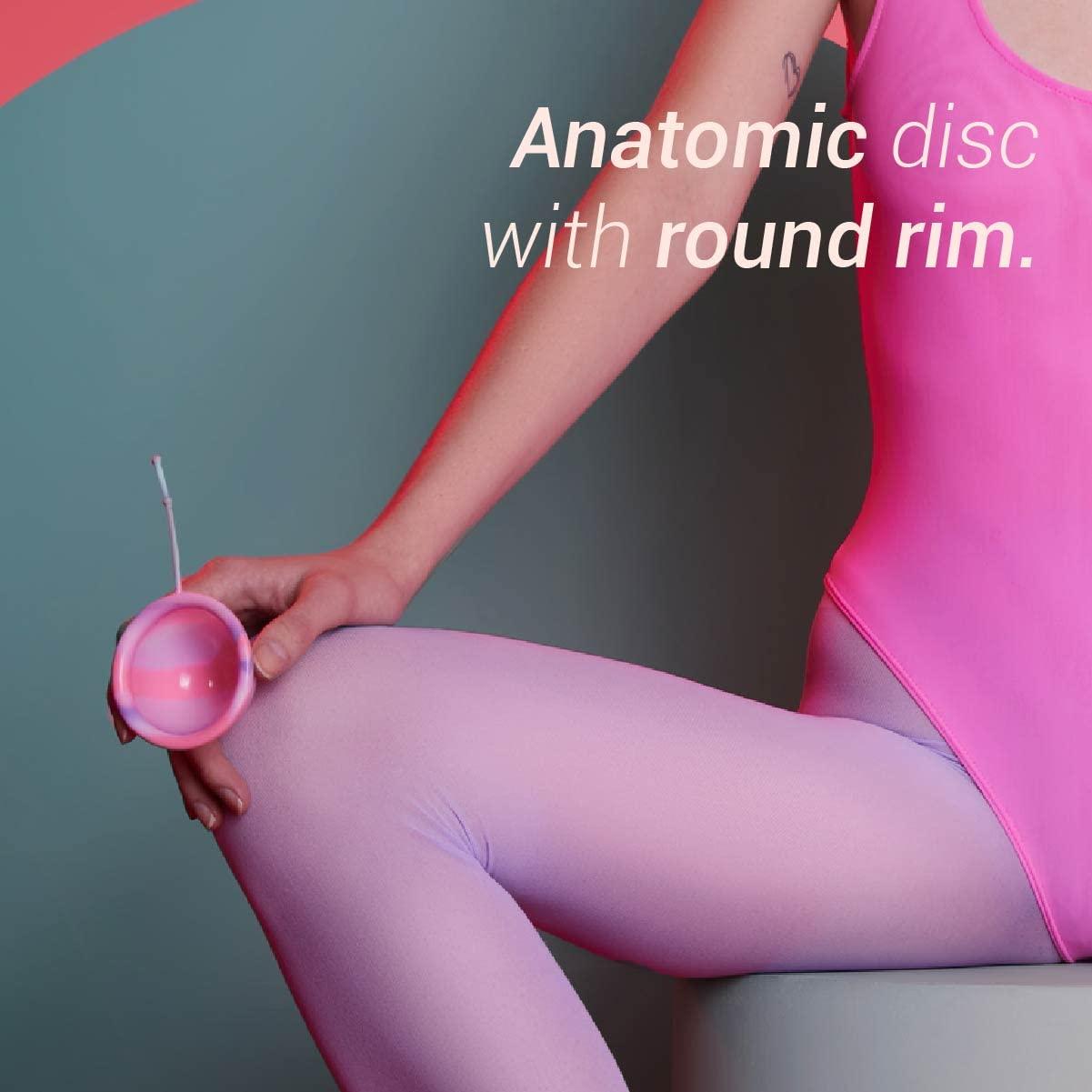 Lumma LUMMA Menstrual Disc | Includes Carrying Pouch and Silicone String for Easy Removal | Comfortable & Sustainable Choice to Tampons |Reusable Medical Grade Silicone,Leak-Proof |Transparent,Medium-Cervix