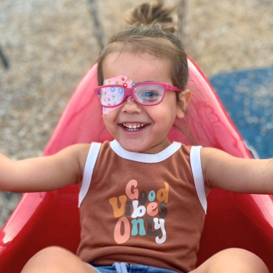 HIDE&SEE Eye Patches for Kids Skincare - Adhesive Kids Eye Patches for Lazy Eye (Dreamer) - Comfortable, Hypoallergenic Baby Eye Patch for Amblyopia Treatment - Includes Reward Chart (50 Pack)