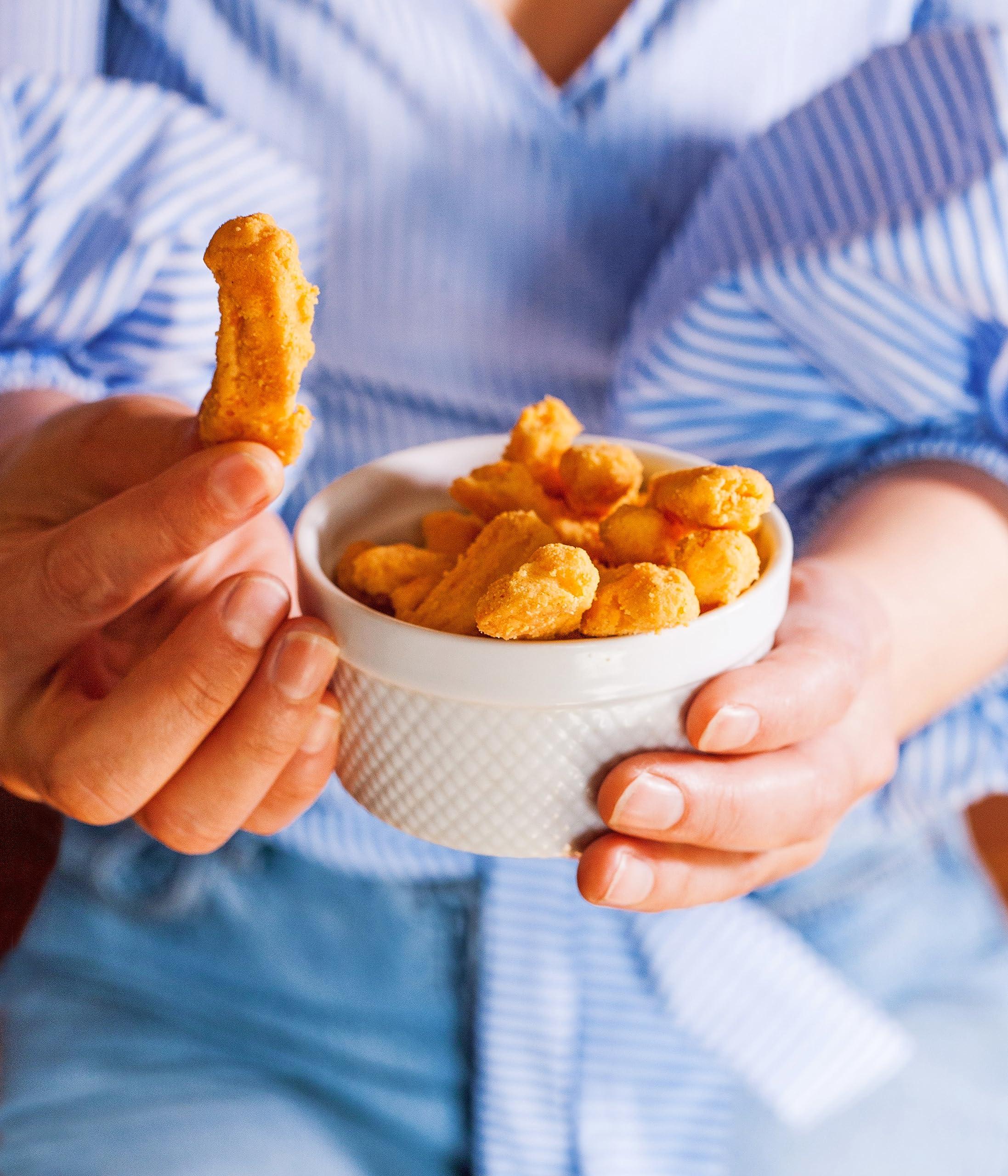 Mama Geraldine\'s Mama Geraldine\'s - Aged Cheddar Cheese Straws - 4.5 Ounce, 1 Pack - Crisps, Chips, Gourmet Baked Snacks, Bite Sized Cheese Straw Snacks for Appetizer