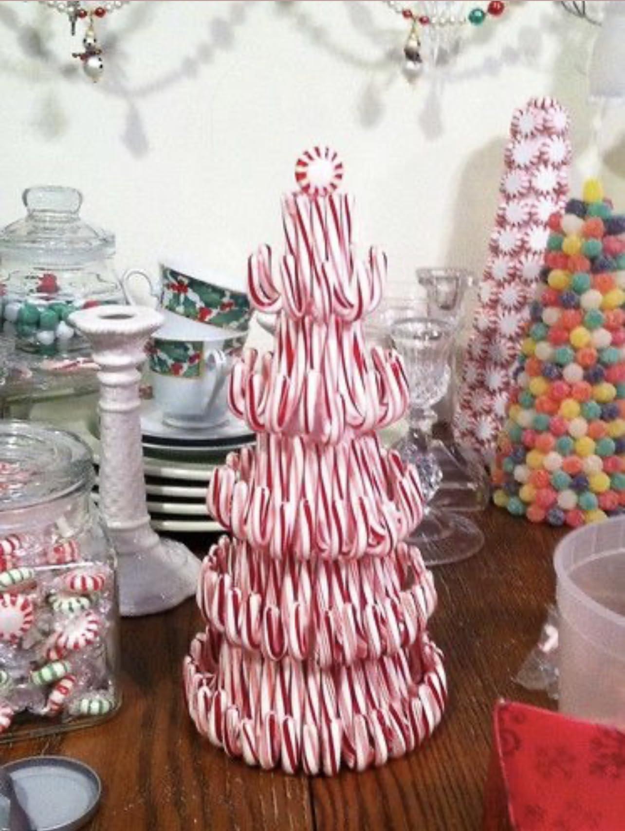 KANDYRIFIK CANDY CANES (432 COUNT) - 36 PACK, Peppermint Candy Canes, Individually Wrapped Bulk Candy Canes, Christmas Candy, Stocking Stuffers for Kids, Holiday Classic, Creative Booklet Idea and SameDay Shippers Souvenir Included