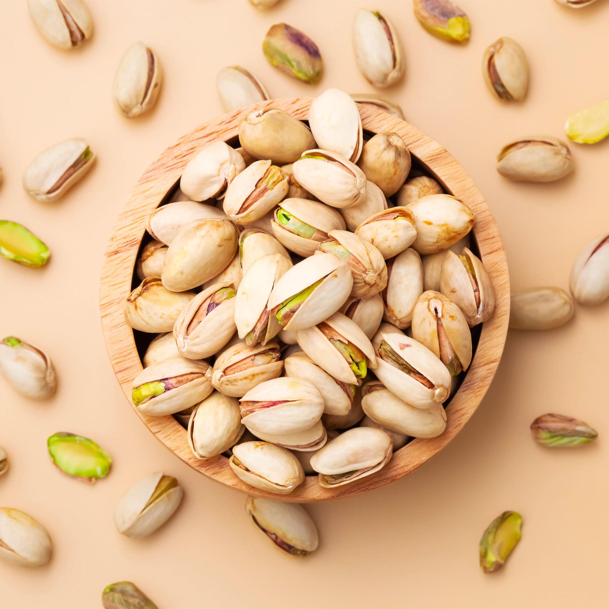 Wellsley Farms Wellsley Farms Whole Fancy Salted Roasted Whole Cashews, 42 Oz