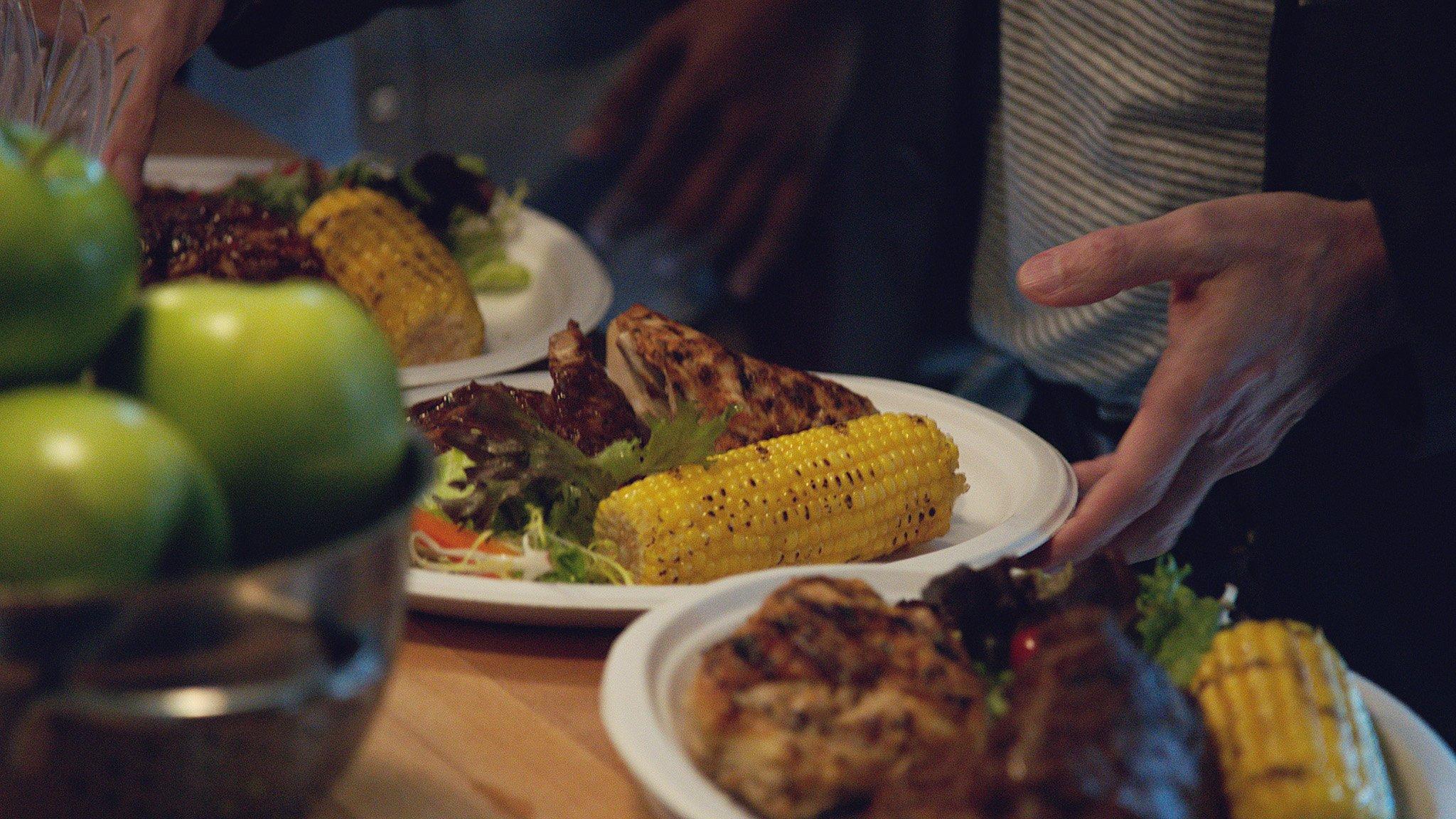 Chinet Chinet 10 3/8 Dinner Plate 100-count Box