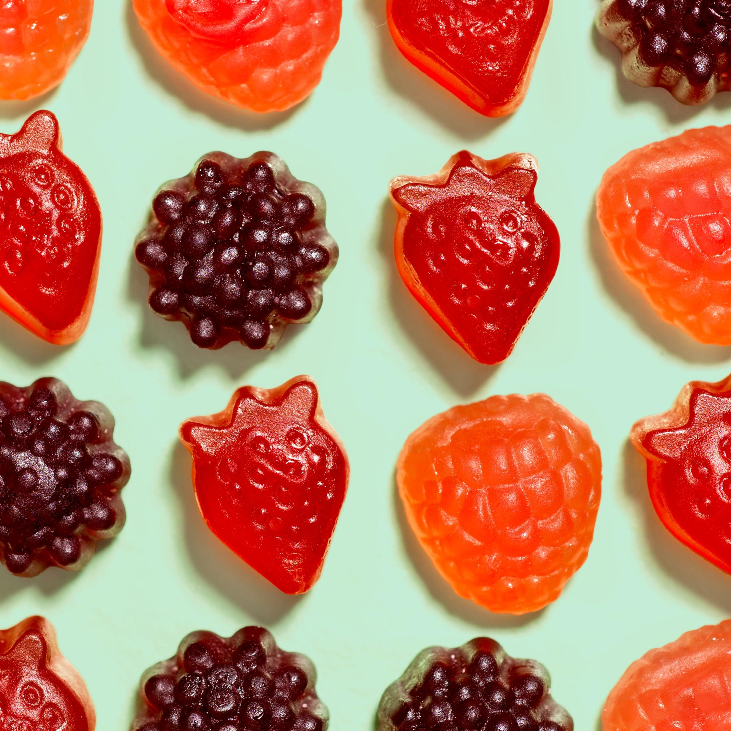 Black Forest Black Forest Juicy Burst Fruit Snacks, Berry Medley, 0.8 Ounce Pouches (22 Count)