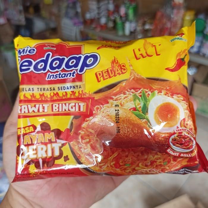 Mie Sedaap Mie Sedaap Rawit Bingit Rasa Ayam Jerit Instant Noodle, 77 (Pack of 2)