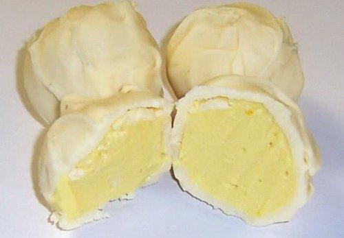 Scott's Cakes Scott's Cakes Mango and Passion Fruit White Chocolate Truffles in a 8 oz. Winter Wonderland Box