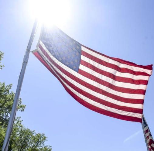 Ray & Rain Repellant Ray & Rain Repellant Waterproofing + Outdoor Anti-Fading Fabric Protection Spray | Awnings | Bags | Boat Covers | Flags | Tents | Umbrellas (Gallon)