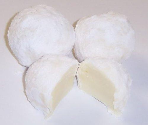 Scott's Cakes Scott's Cakes Arctic Snow Covered White and Cocoa Covered Milk Chocolate Truffles in a 1 Pound Christmas Plaid Box