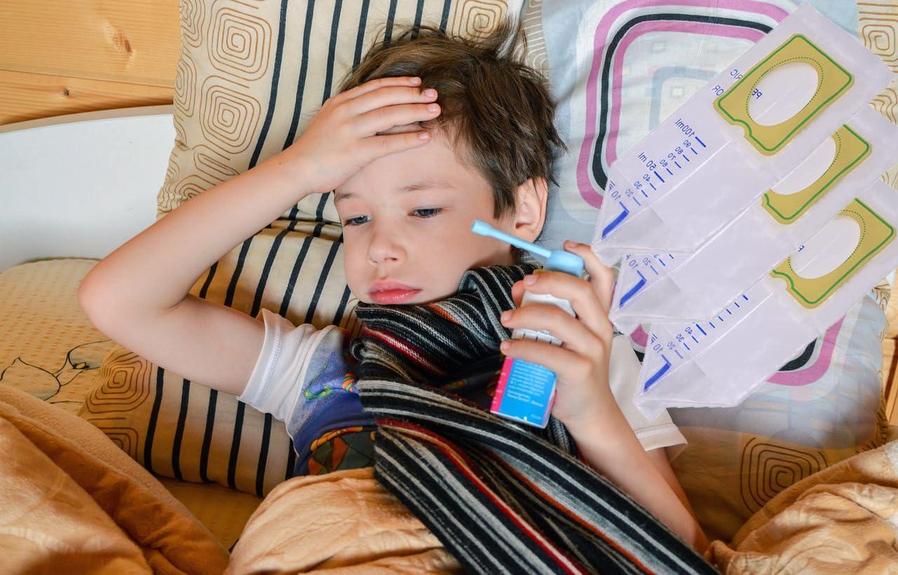 Yeustkony 20 PCS Pediatric Urine Bag Collectors, Disposable Baby Clear Catcher Pouch Individually Pee Bags Spill Proof Baby Urine with Adhesive Surface for Kids Urine Collection