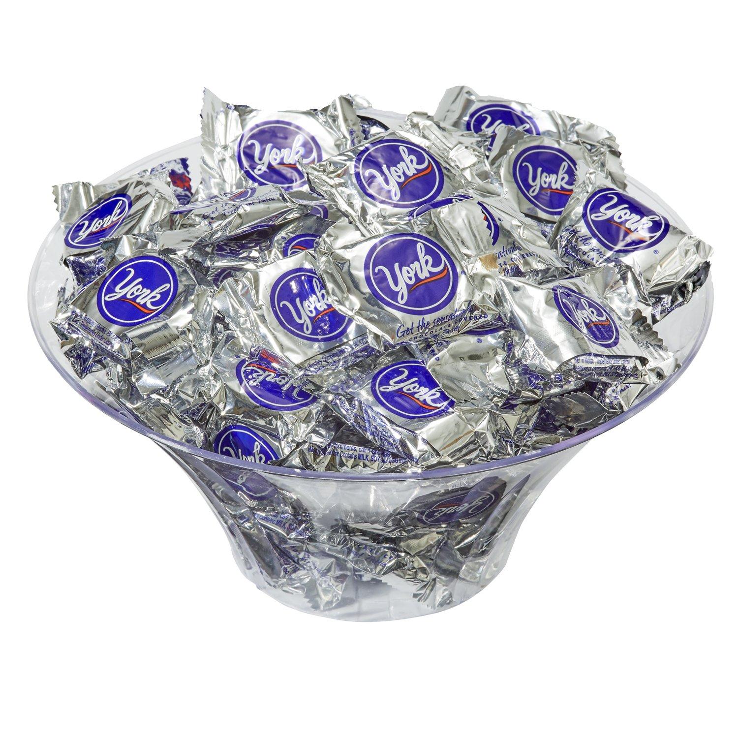 HERSHEY'S YORK Peppermint Patties (Gluten-Free Dark Chocolate Covered Mint Candy), Bulk 70 Ounce Bag