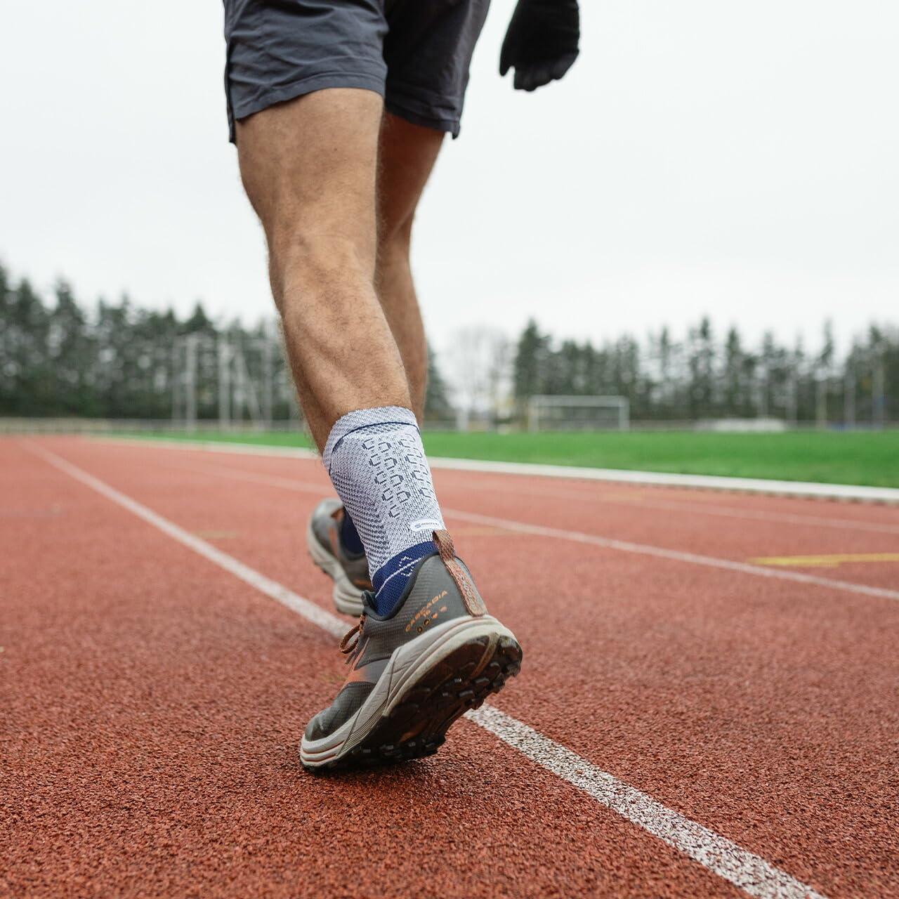 Bauerfeind AchilloTrain - Achilles Tendonitis Brace - Relieves Achilles tendon pain, swelling and inflammation. Titan, 2