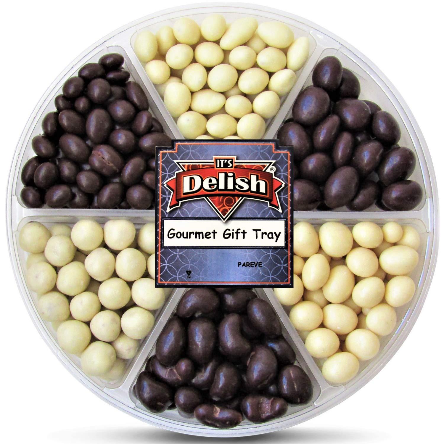 It's Delish Gourmet Holiday White & Dark Chocolate Nuts and Fruit Large Gift Tray 6-Pt by It's Delish – Christmas New Year Events Fathers Mother Day Family Parties Valentines Anniversary - Kosher Gift Box