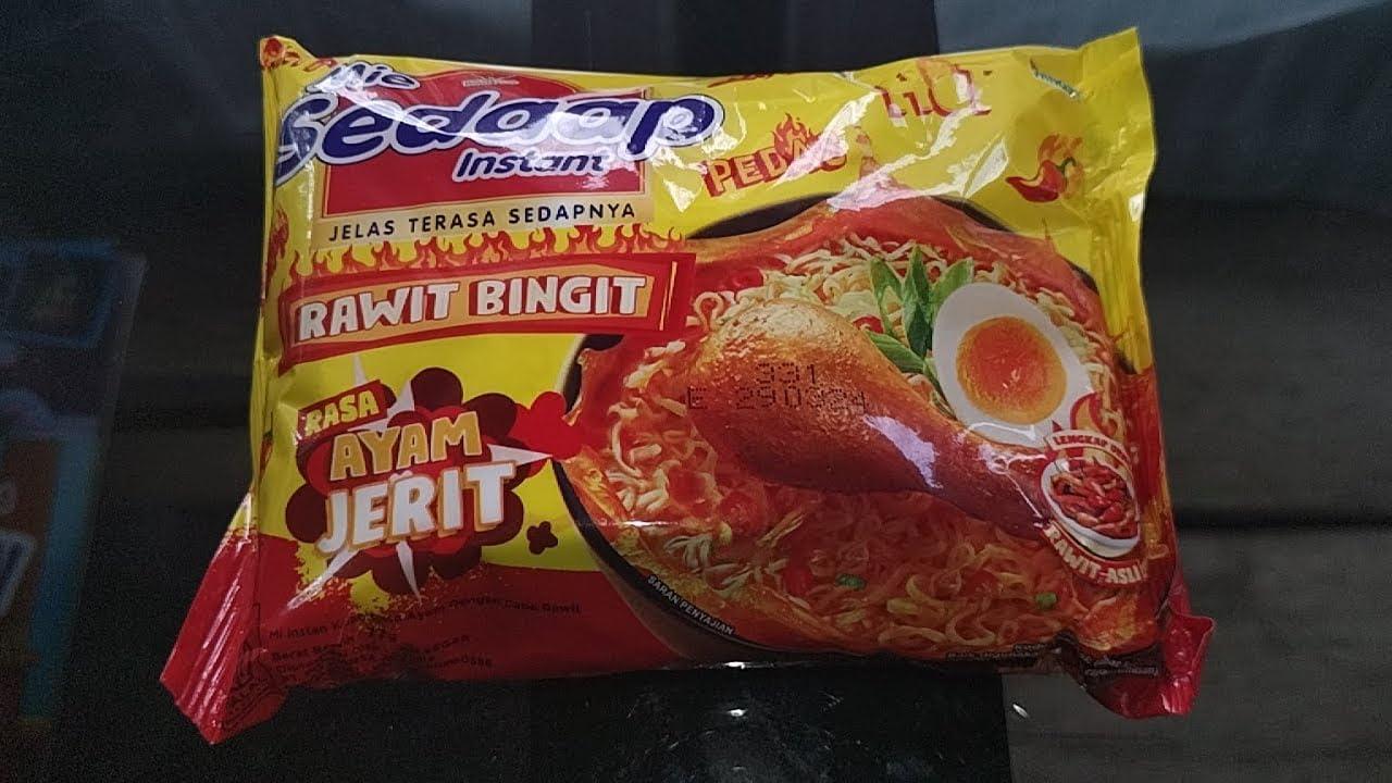 Mie Sedaap Mie Sedaap Rawit Bingit Rasa Ayam Jerit Instant Noodle, 77 (Pack of 2)