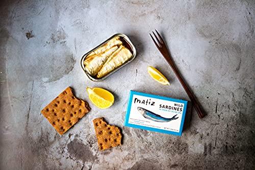 Matiz Matiz Sardines in Olive Oil, 4.2 Ounce Can (Pack of 25) Spanish Gourmet Wild Caught Natural Fish for Tapas, Snacks, or Meals, Protein Rich, Sealed Freshness