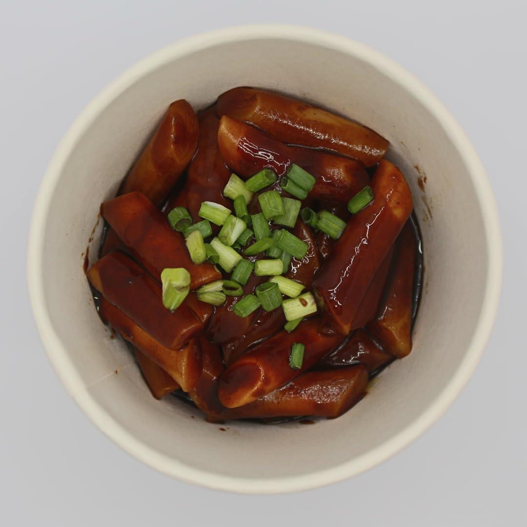 Yopokki Yopokki Instant Halal Tteokbokki Cup (Jjajang, Cup of 2) Korean Street food with Jjajang flavored sauce Topokki Rice Cake - Quick & Easy to Prepare