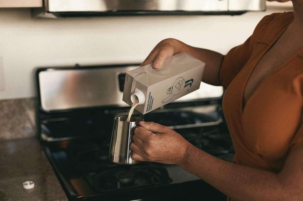 Minor Figures Minor Figures - Oat Milk - Organic - Barista Standard - 32 Oz - 6 Pack - Non Gmo - Plant Based - Vegan - Dairy Free - Shelf Stable - Unsweetened