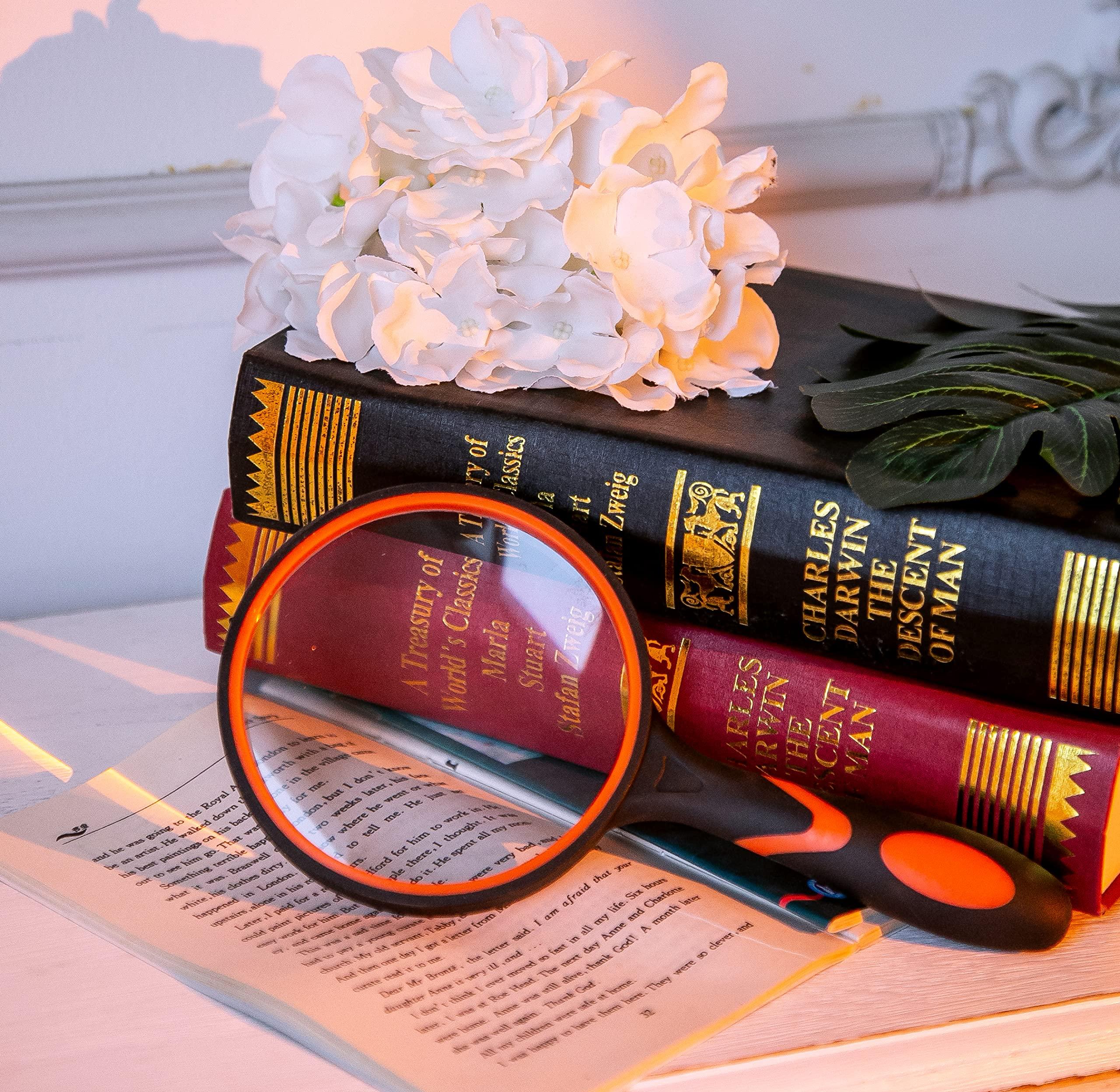 HOMEGOAL Magnifying Glass 10X Handheld Reading Magnifier with Cleaning Cloth-100MM 4INCHES Large Magnifying Lens with Non-Slip Soft Handle for Seniors Book Newspaper Reading and Kids Nature Hobby Exploration