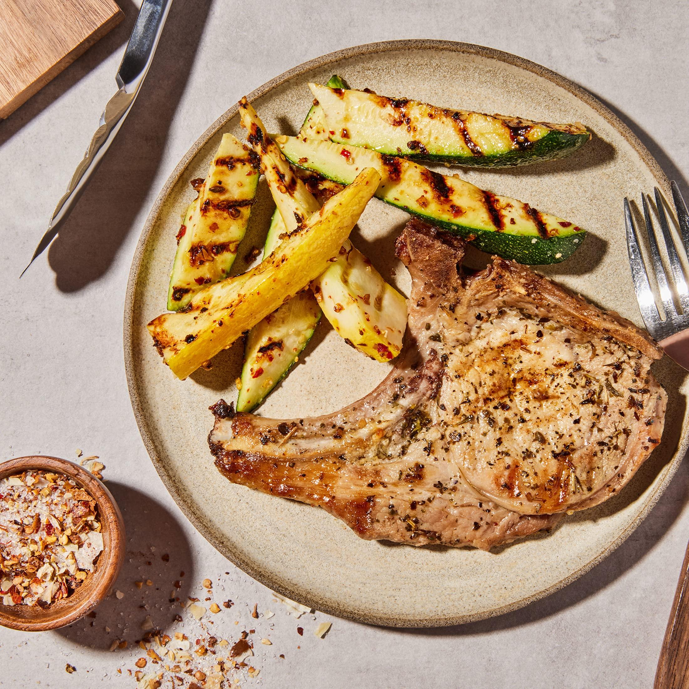 Thoughtfully Smokehouse by Thoughtfully Ultimate Grilling Spice Set, Grill Seasoning Gift Set Flavors Include Chili Garlic, Rosemary and Herb, Lime Chipotle, Cajun Seasoning and More, Pack of 20