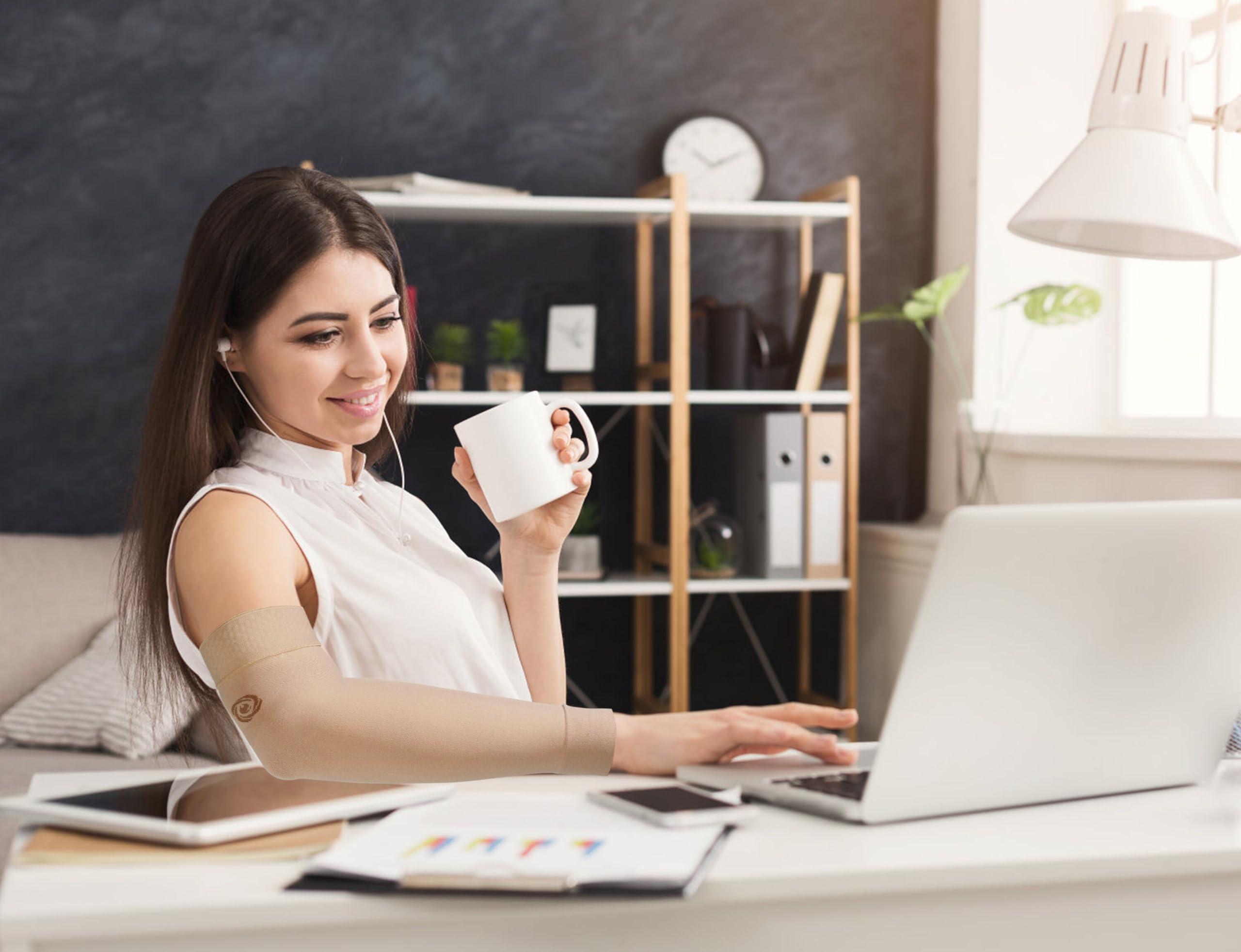 NURCOM NURCOM Medical Compression Arm Sleeve for Men Women, 2 Pack, No Silicone, Soft-In 20-30mmHg for Lymphedema, Lipedema, Pain Relief, Edema, Swelling, Post Surgery Recovery, Beige M