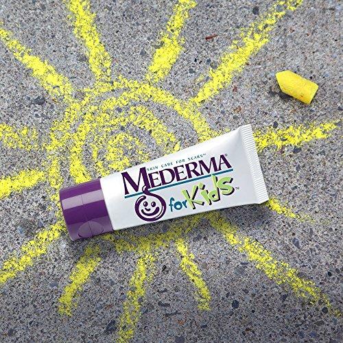 Mederma Mederma Kids Skin Care - Reduces the Appearance of Scars, 1 Pediatrician Recommended Product for Kids' Scars, Goes on Purple, Rubs in Clear, Kid-Friendly Scent, 0.7 Oz (Package May Vary)