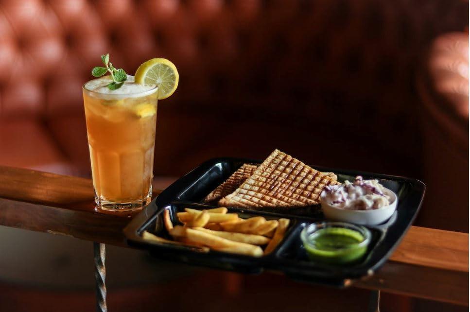 4C 4C Light Powdered Drink Mix Cannisters, Zero Sugar Decaffeinated Iced Tea 3 Pack, 22 Quarts, Family Sized Cannister, Low Calorie, Thirst Quenching Flavors