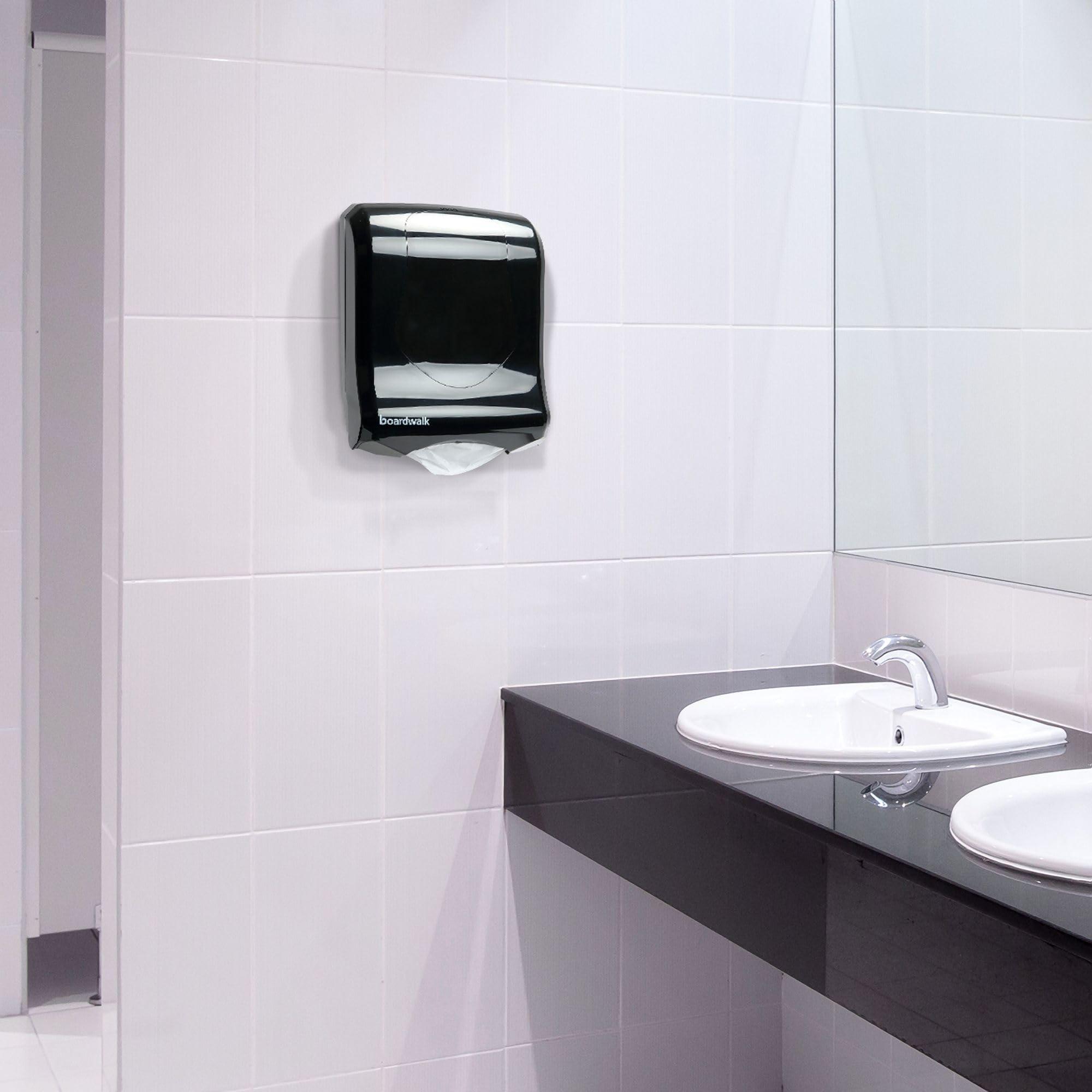 Windsoft Windsoft C Fold Disposable Bathroom Paper Towels, 2,400 Recycled White Hand Towels, 200 Towels Per Pack, 12 Packs Per Carton, 13.25\"x10.2\", Embossed