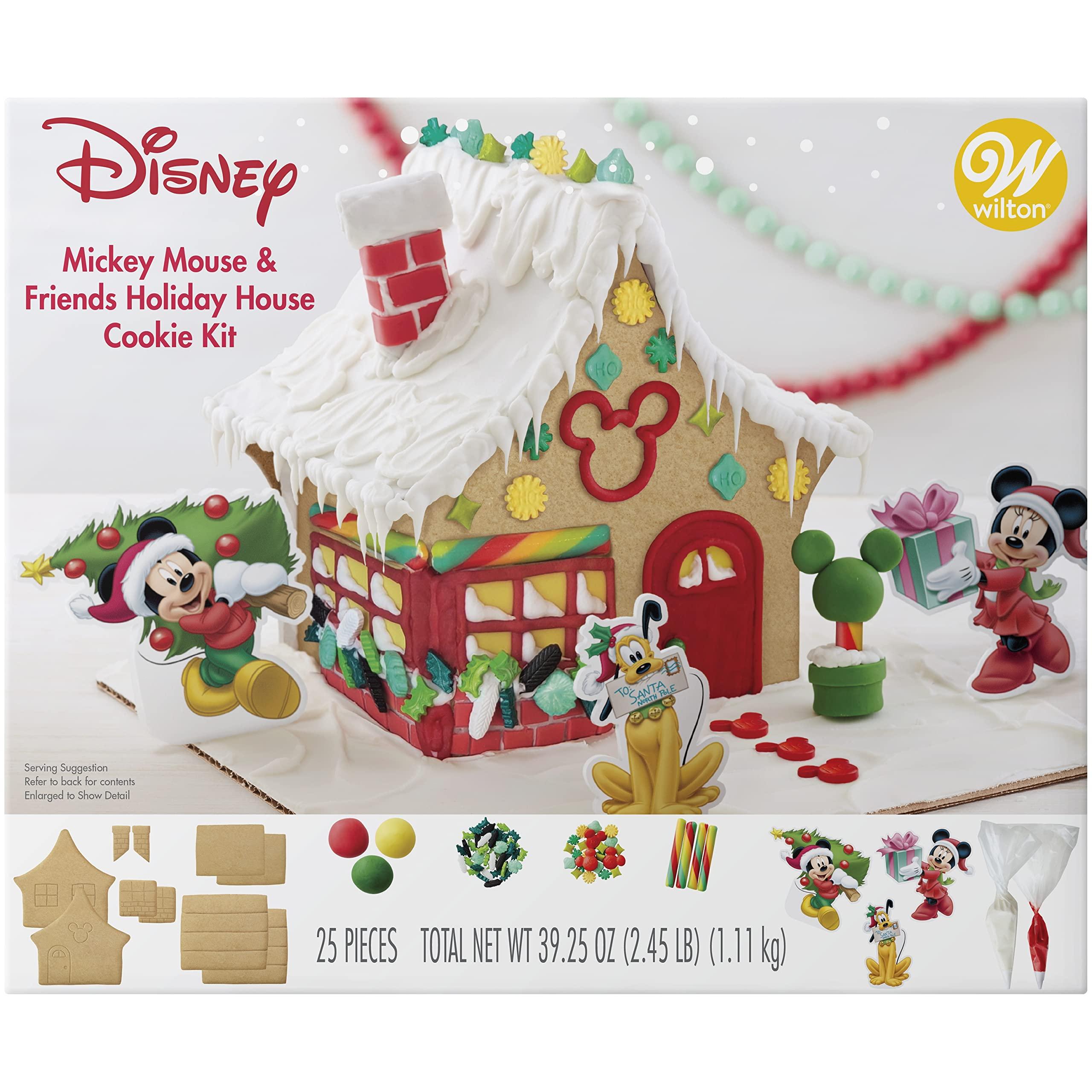 Wilton Wilton Holiday Gingerbread Townhouse Kit