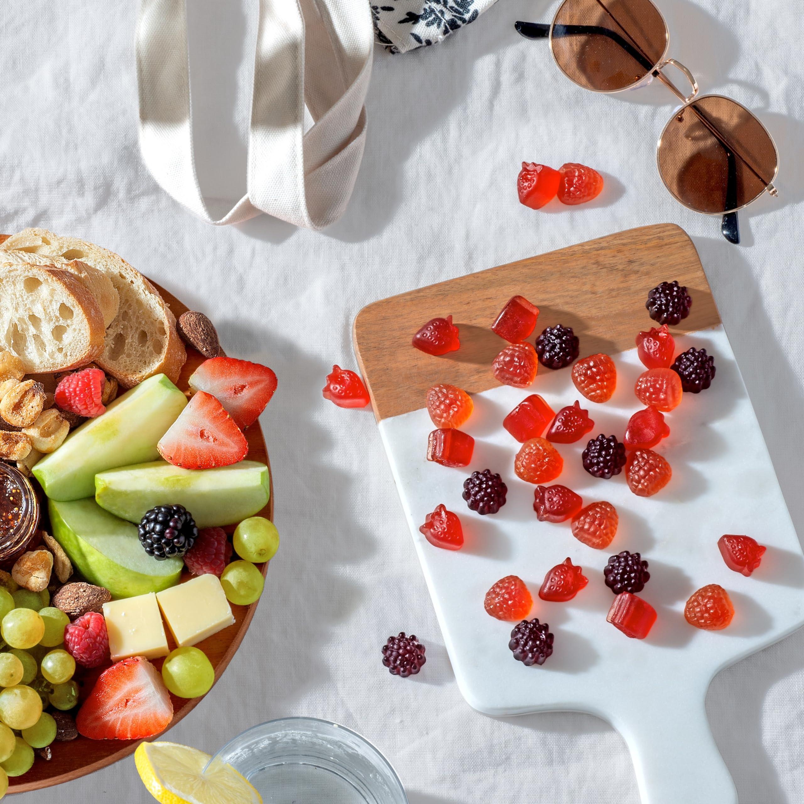 Black Forest Black Forest Juicy Burst Fruit Snacks, Berry Medley, 0.8 Ounce Pouches (22 Count)