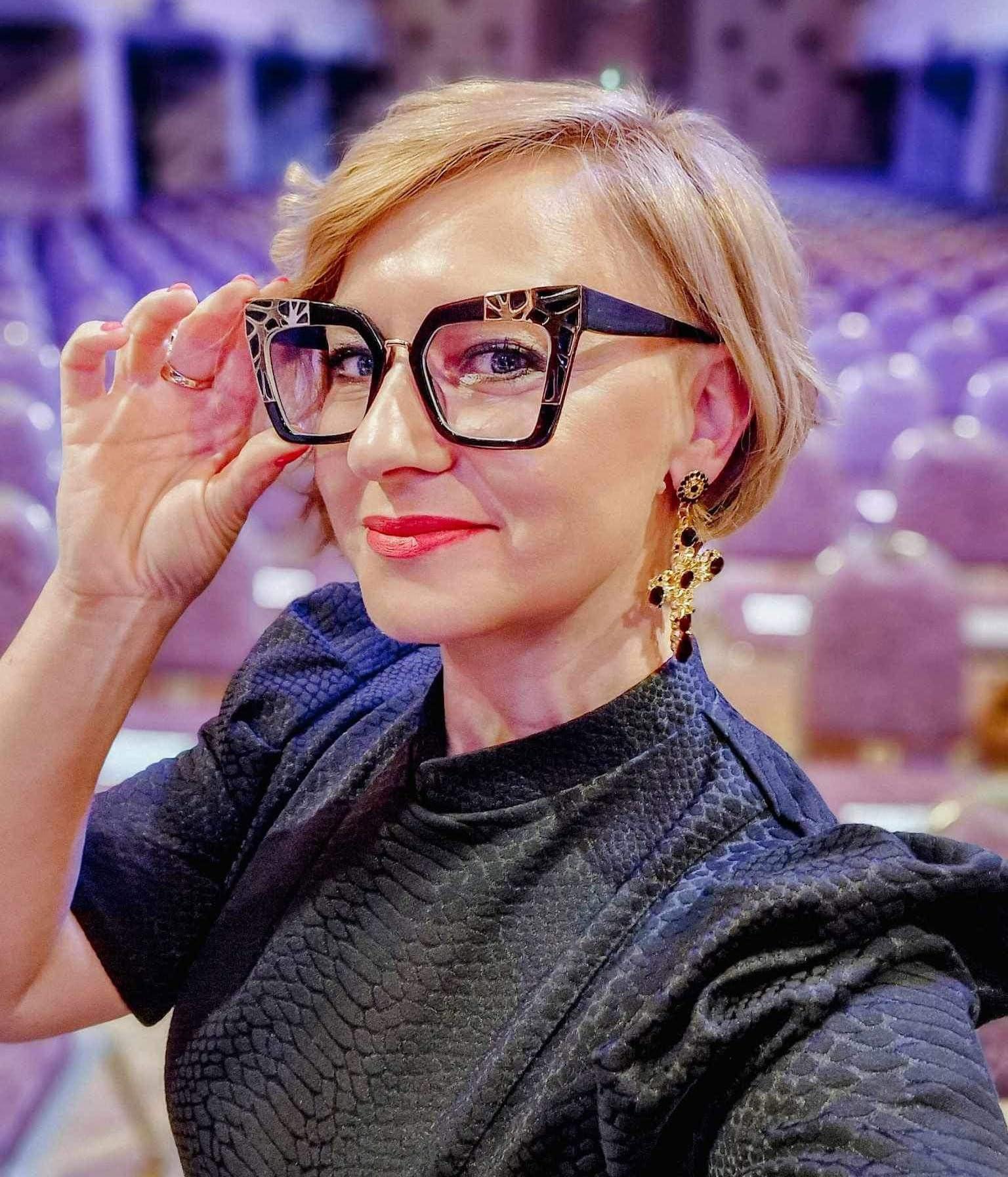 VOOGLAM VOOGLAM Square Blue Light Blocking Glasses Black Fashion Fake Glasses Frame for Women