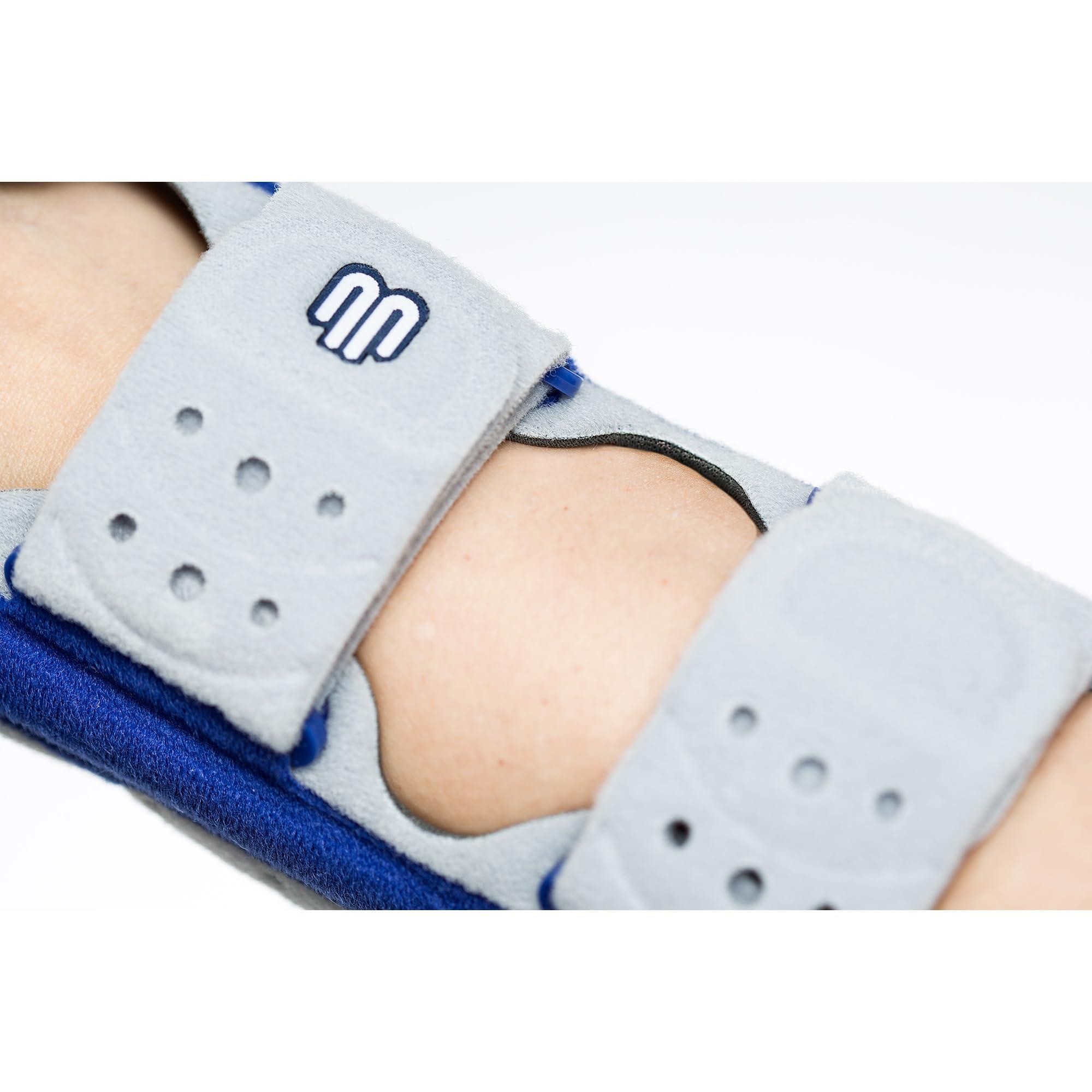 Bauerfeind Bauerfeind ManuLoc Wrist Support - Wrist Orthosis Brace for Carpal Tunnel, Wrist Sugery, Arthritis & Injuries (Size 0)