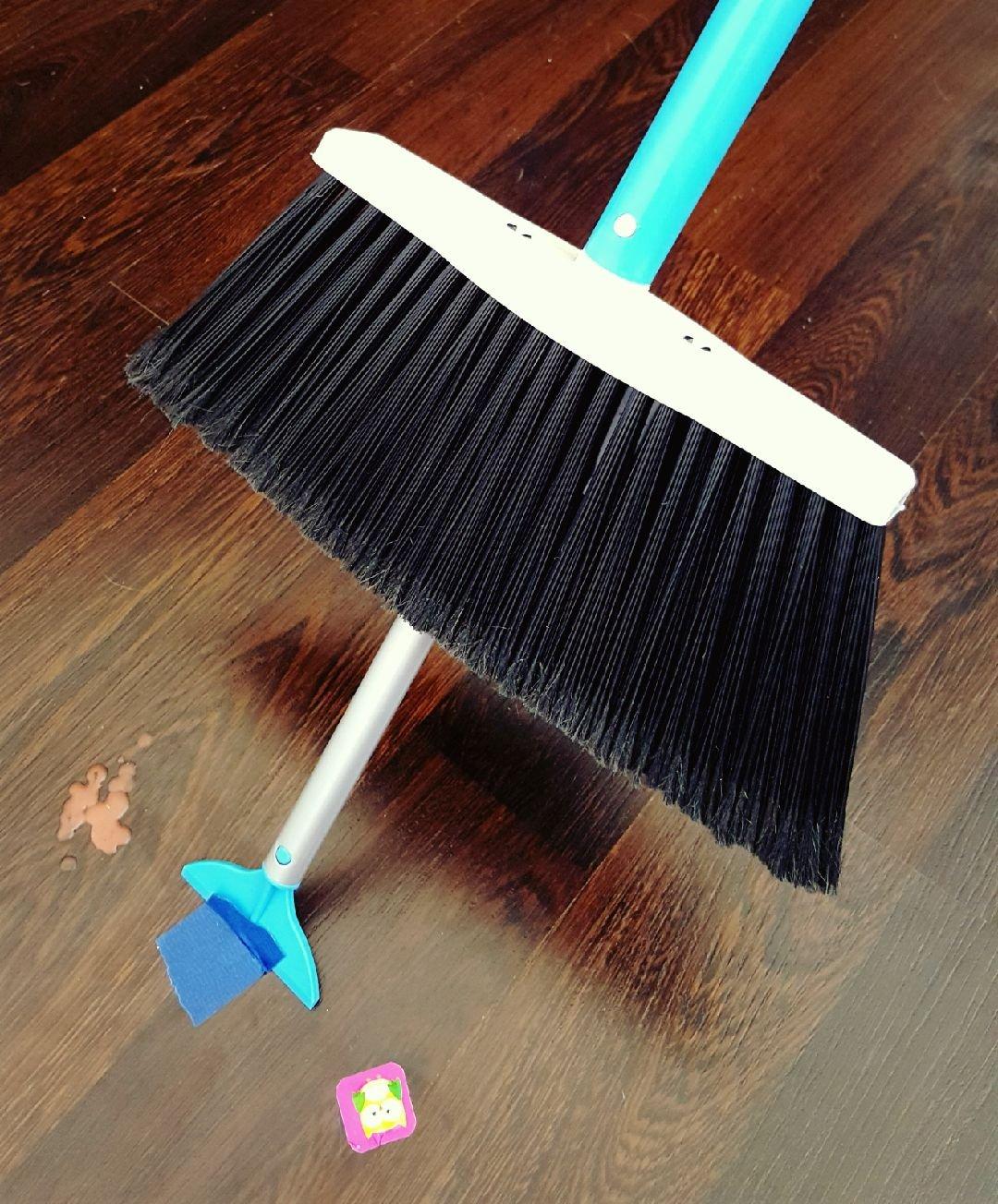SweepEasy 3-Pack SweepEasy Broom As Seen On Shark Tank - Scrape, Sweep & Go - for Indoor and Outdoor Use, Sweep Easy with Scraper (Green)
