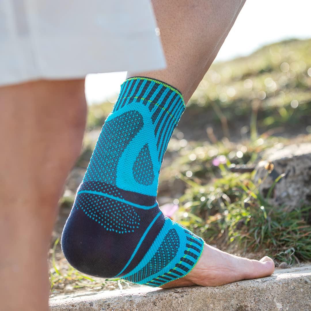 Bauerfeind Bauerfeind Sports Achilles Support - Relieves the achilles tendon while running, jumping, and moving - All White, Large