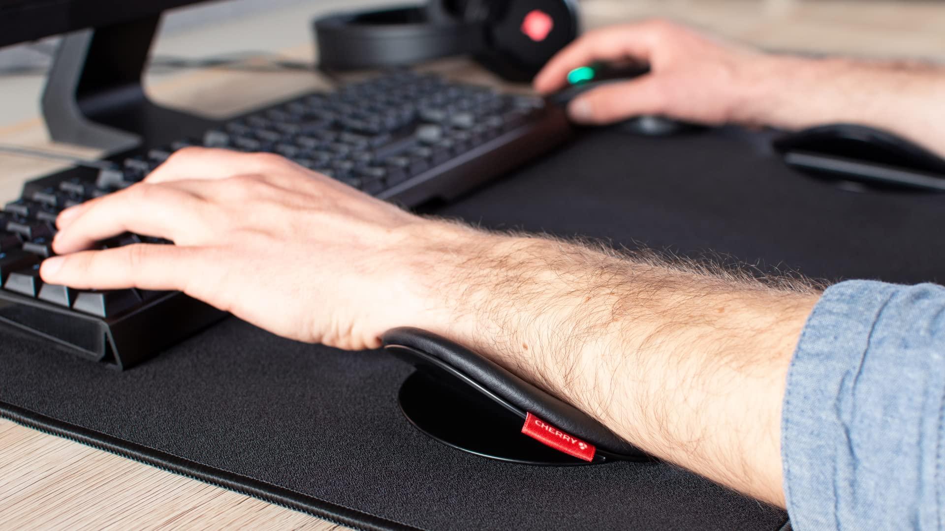Cherry CHERRY SLIDEPAD Ergo Sliding armrest to Improve ergonomics at The Workplace. Full Freedom of Movement with a Comfortable Posture at The Same time