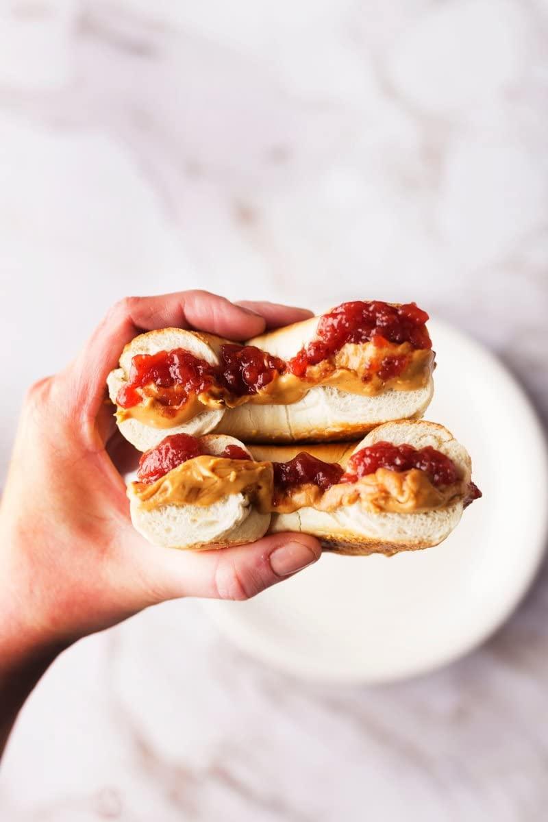 Good Good GOOD GOOD Crunchy Peanut Butter Keto Friendly - Low Carb & No Added Sugars - Vegan - No Palm Oil or Preservatives - Non-GMO - 12 oz / 340g (Pack of 1)