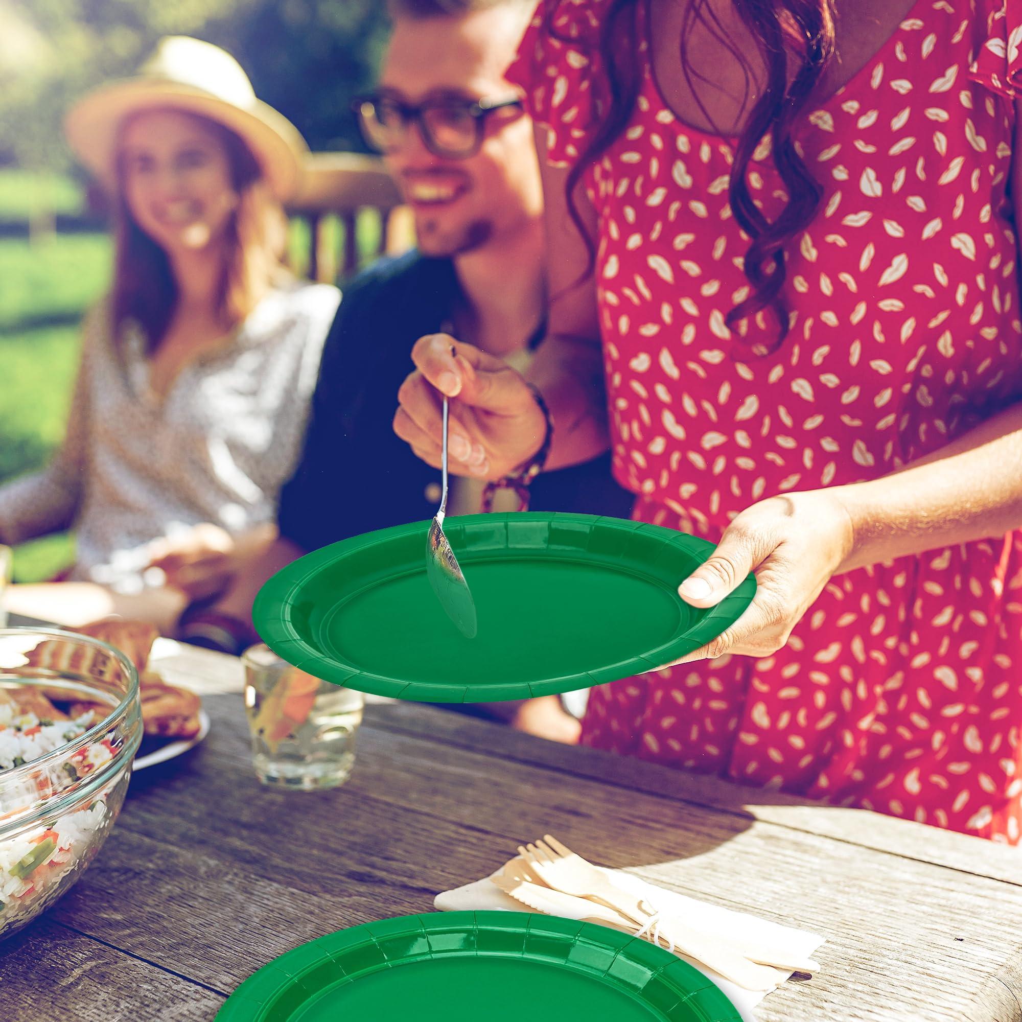 QZYL QZYL 50 PCS Disposable Paper Plates, 9 Inches Dinner Paper Plates Set, Green Heavy Duty Paper Plates, Round Paper Plates for Daily Use Picnic Anniversary Birthday St Patricks Day Party Supplies