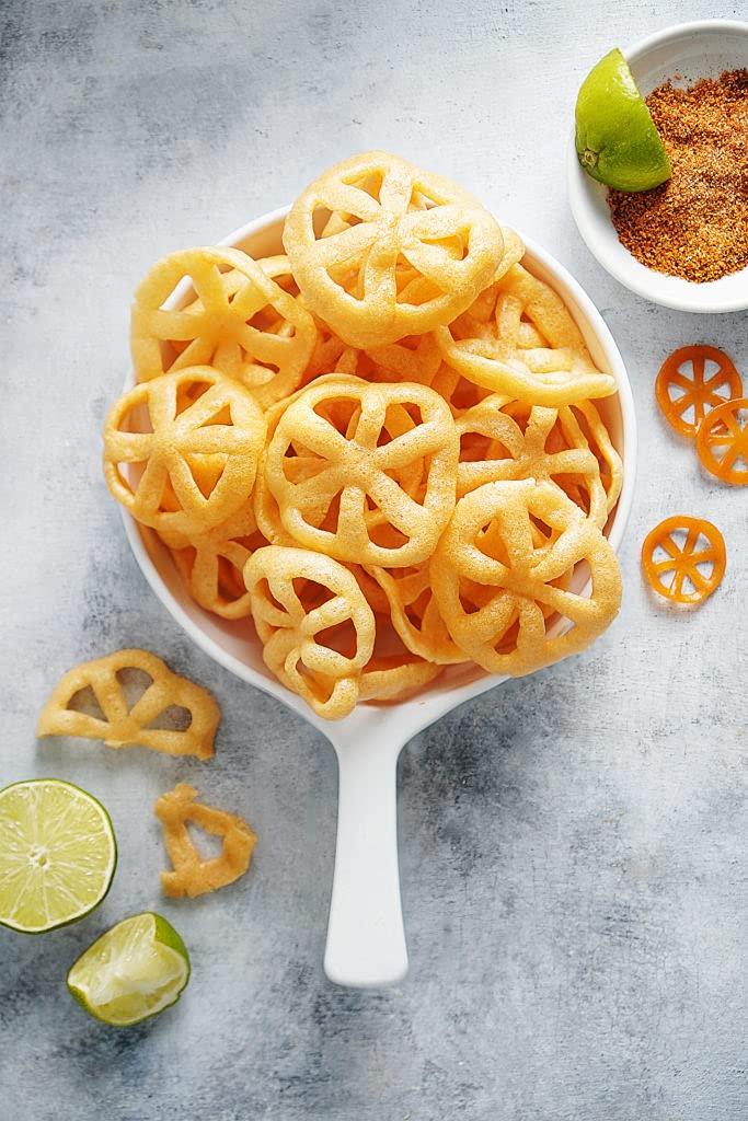 LookOn Duritos (Duros) 2LB - Wheat Pinwheels Snacks - Fritura De Rueda - Mexicans Traditional Chicharrones De Harina - Wheel Puffs Chips by LookOn