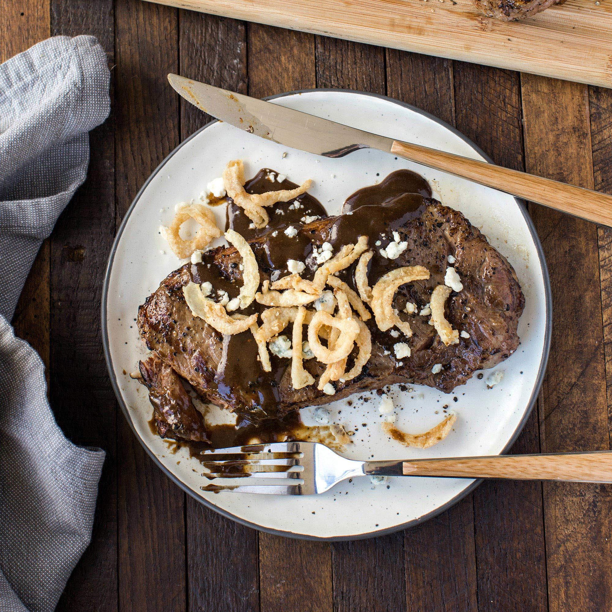 French's French\'s Spicy Brown Mustard, 105 oz - One 105 Ounce Bulk Container of Hot Brown Mustard, Perfect for Professional Use or for Refillable Containers at Home