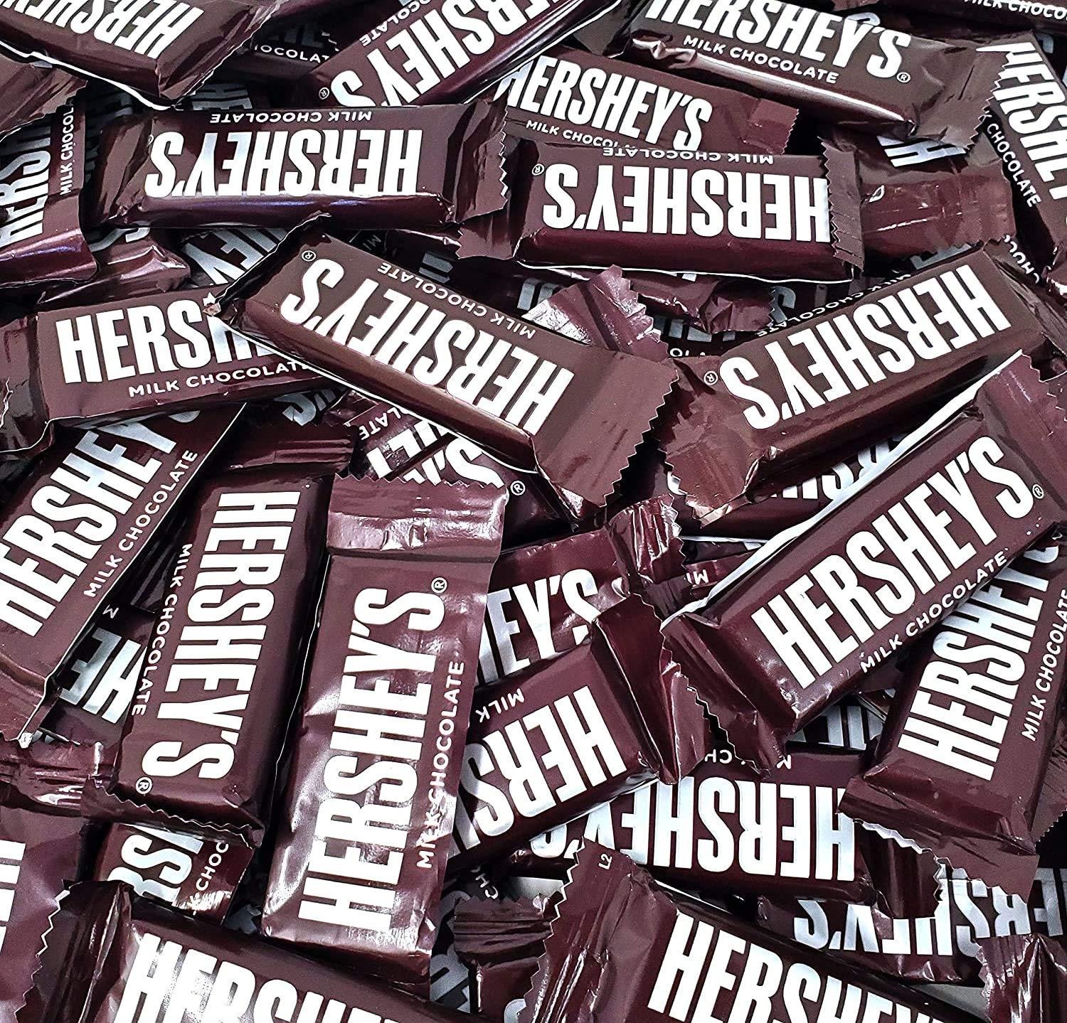 HERSHEY'S Hershey's Milk Chocolate Bars, Individually Wrapped Snack Size Chocolate Candy, Original Hershey Bars, Bulk Pack Of 2 Pounds